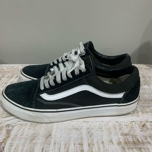 Vans Off the Wall black suede size 10